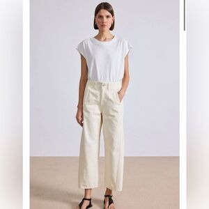 NWT Meridian Cropped Jean